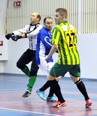 Pallo on jo muualla toteavat Jussi Seppä, Janne Yrjönheikki ja Mikko Suomela.
